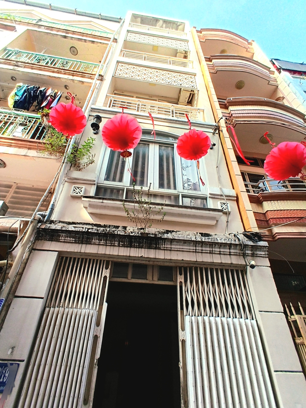 Nhà Phố Q.5 Nguyễn Văn Cừ 24m² 5 Tầng – Ô Tô Vào Tận Nhà