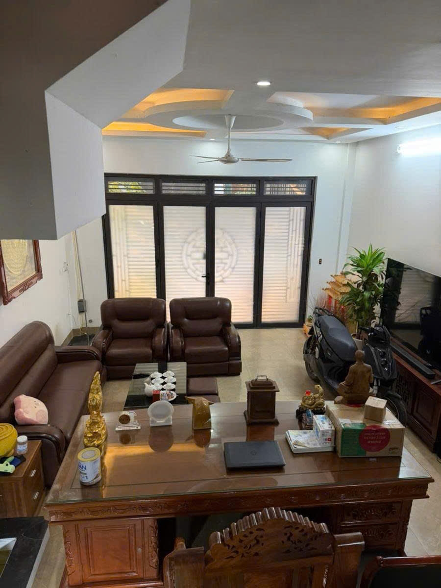 Nhà phố Nguyễn Khả Trạc Cầu Giấy 55m² - Mặt tiền kinh doanh 28 tỷ!