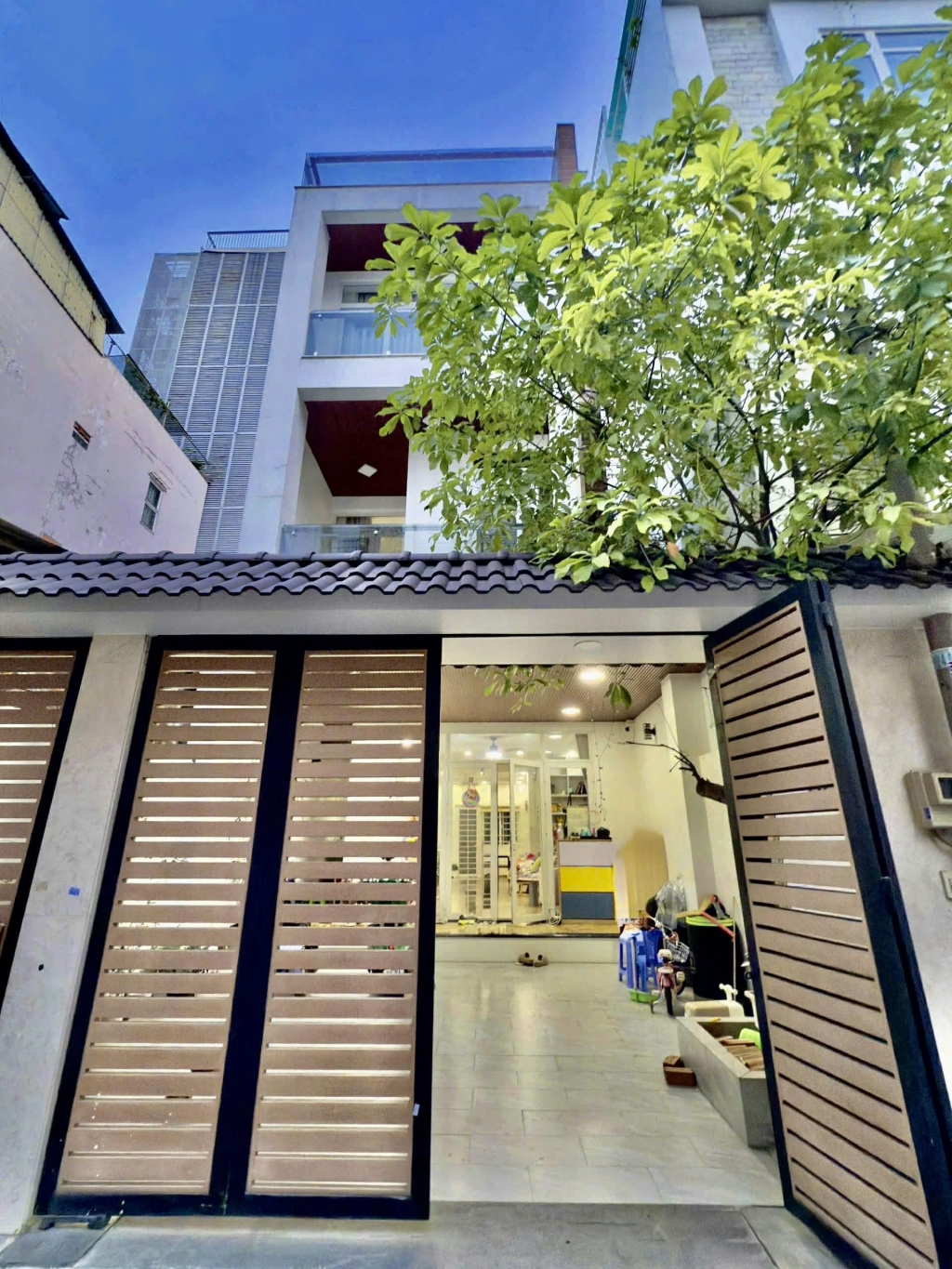 Nhà 4 Tầng Bạch Đằng, Tân Bình - 110m² - Sổ Hồng Riêng - Giá 24.9 Tỷ