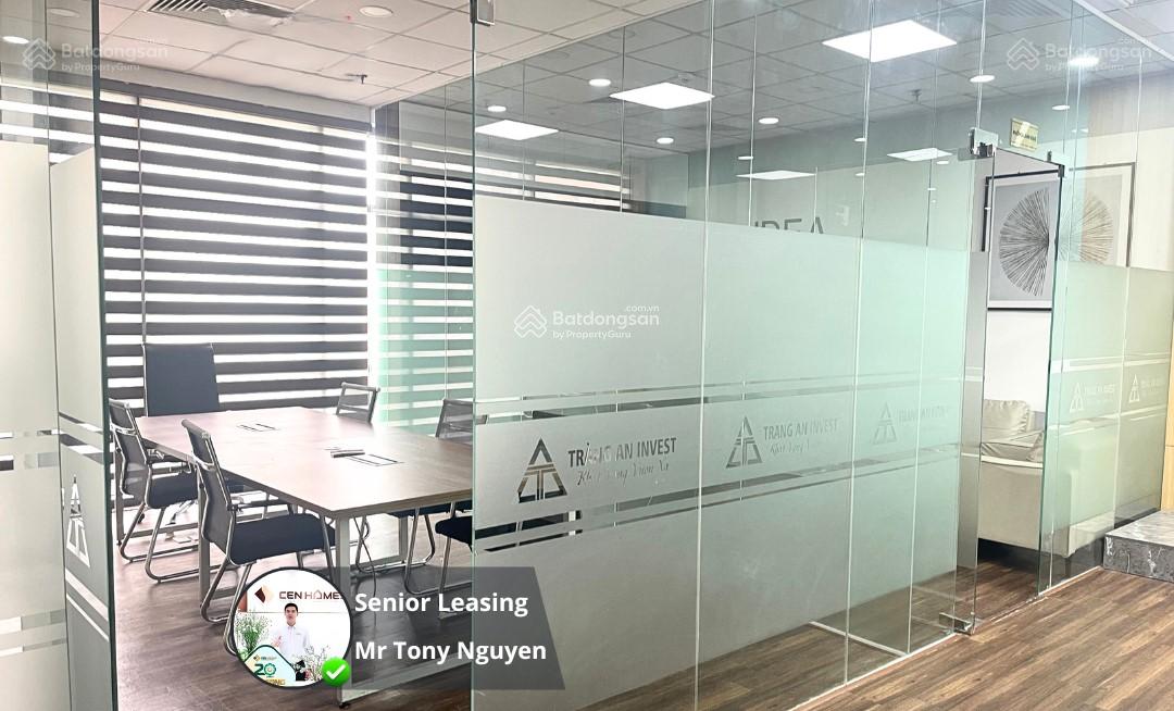 Thuê văn phòng The Golden Palm Lê Văn Lương 530m² - Sẵn sàng làm việc ngay!