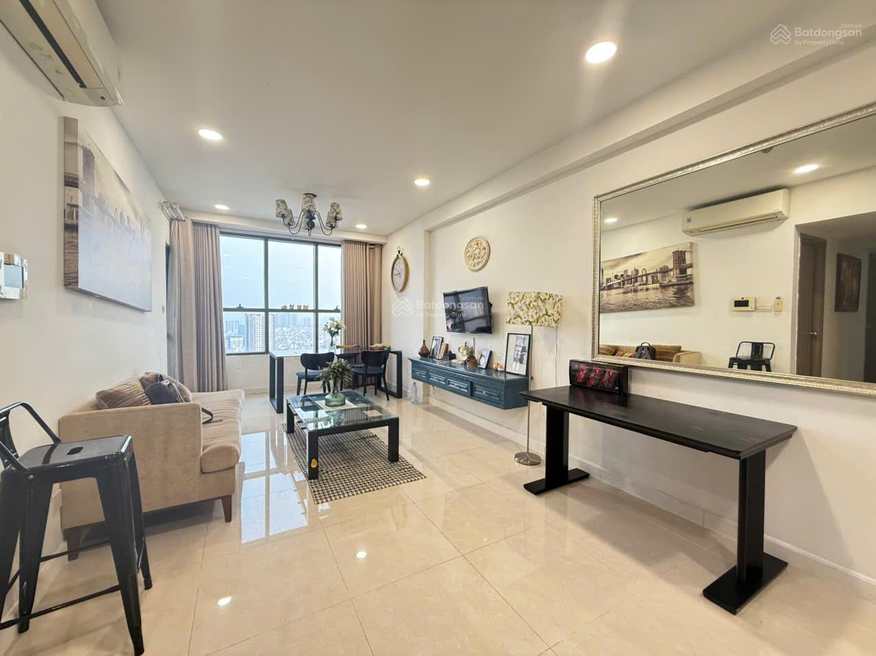 Căn hộ Icon 56 Quận 4 90m² 25 triệu - View đẹp bàn giao ngay!