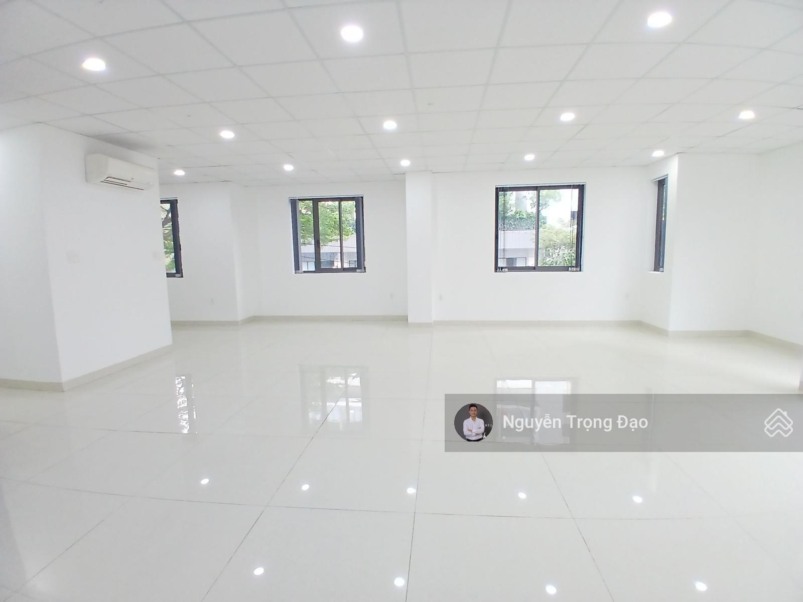 Cho thuê Sàn VP Mặt tiền Nguyễn Văn Kỉnh, Thủ Đức - 200m², 45tr/tháng
