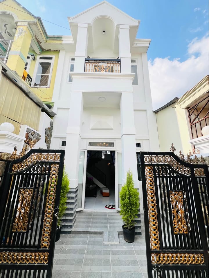 Nhà Riêng Đà Lạt 61m² giá 2.95 tỷ - Thiết kế tân cổ điển Châu Âu