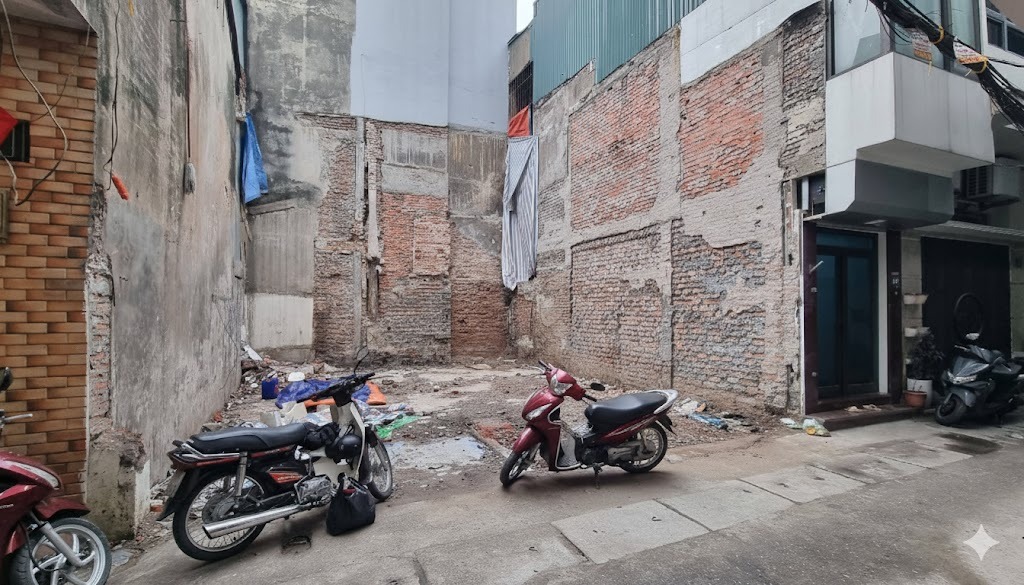 Bán đất Minh Khai 113m² - Vị trí đẹp, ô tô vào nhà, sổ đỏ sẵn!