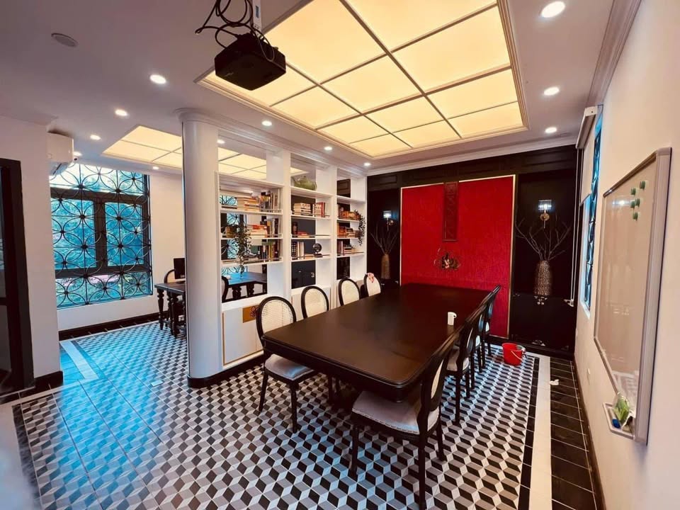 Nhà Phố Hàn Thuyên 50m² - Dòng tiền 150 triệu/tháng ổn định!