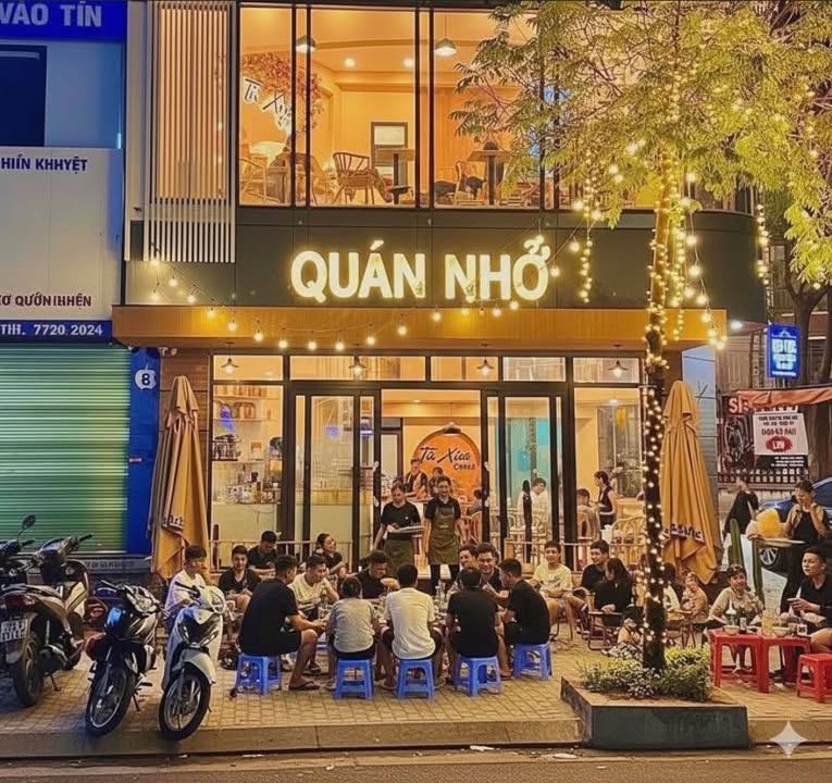 Nhà Mặt Tiền Hoàng Cầu 120m² (2 Tầng) - Vị Trí Vàng Kinh Doanh F&B