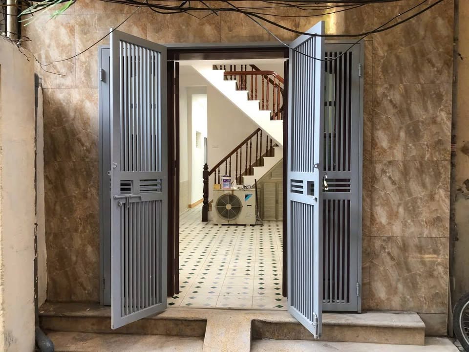 Cho thuê nhà 4 tầng Phố Quan Nhân, Thanh Xuân - 50m², 4PN, Ngõ Ô tô