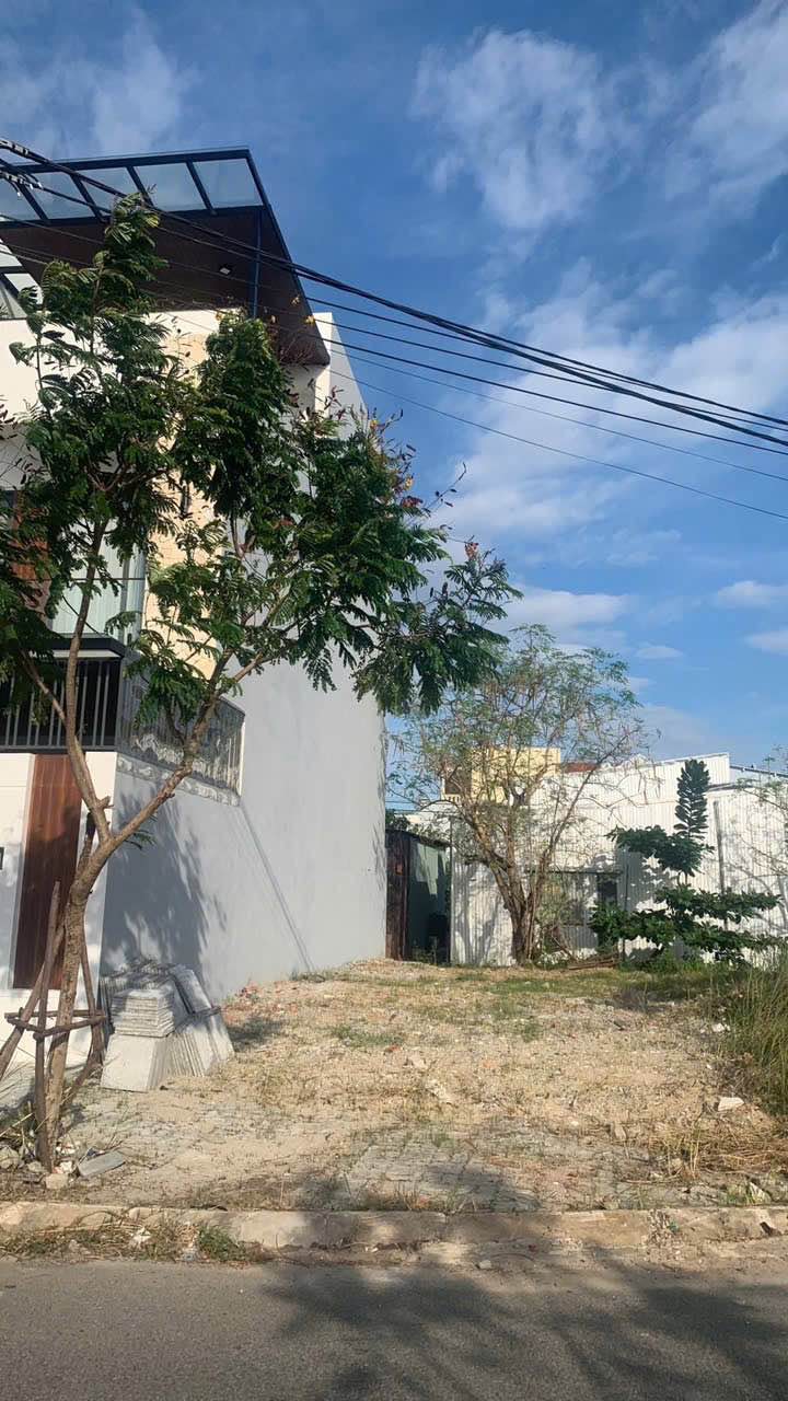 Bán đất Ngũ Hành Sơn 80m² giá 5.5 tỷ - Sổ đỏ chính chủ, gần biển