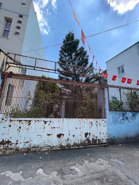 Nhà Hẻm 5m Quận 6 - 168m² SHR - Giá 17.9 Tỷ - Sổ Hồng Sẵn Sàng