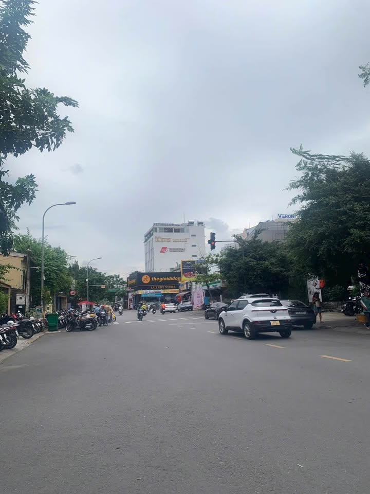 Mặt Tiền Thảo Điền 100m² - Kinh Doanh Đa Ngành, Giá Tốt