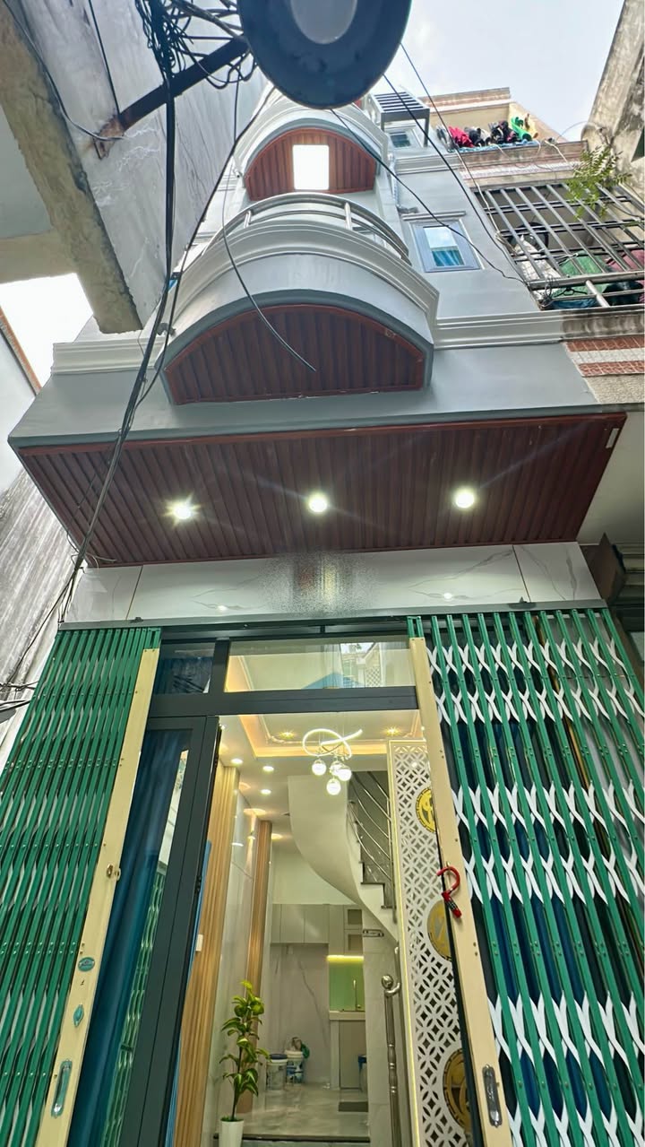 Bán nhà Quận 8 đường Dương Bá Trạc 27m² giá 4.35 tỷ - Sẵn sàng ở ngay!