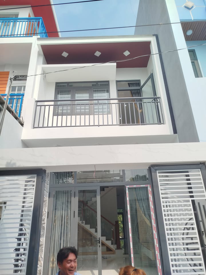 Nhà Tân Xuân Hóc Môn 80m² - 4.5 Tỷ, 3PN, Sẵn Sàng Vào Ở Ngay