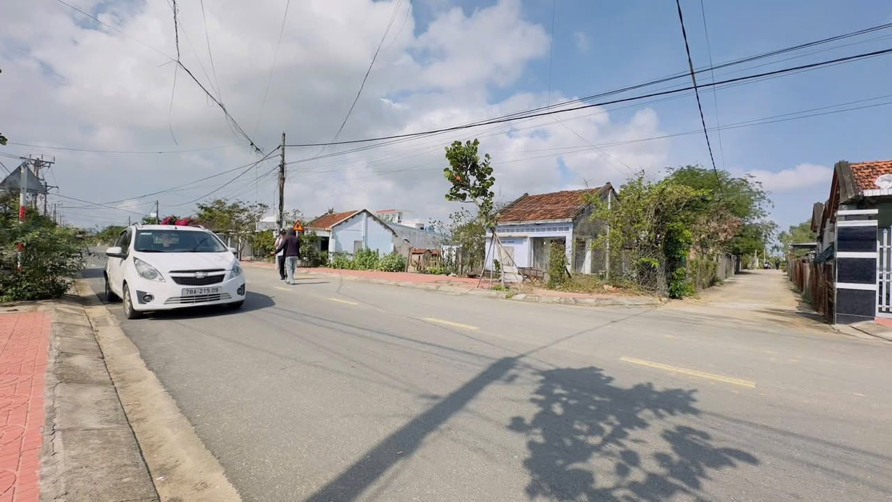 Đất nền Đông Hòa Phú Yên 384m² - Đường lớn, tiềm năng tăng giá!