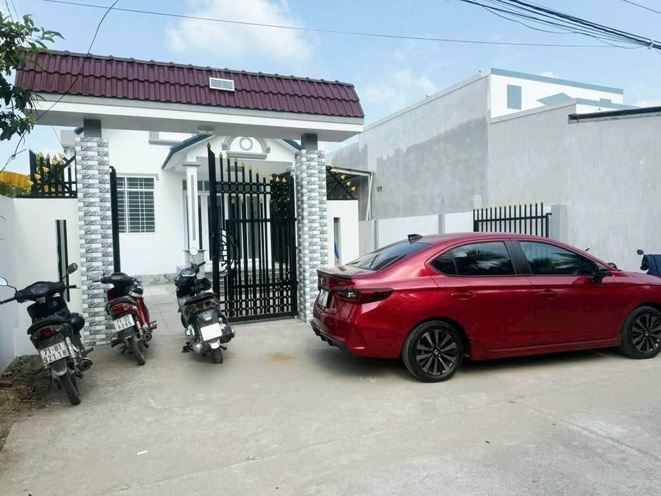 Nhà mặt tiền Phú Tân, Mỹ Tho 310m² - Mặt tiền kinh doanh đỉnh cao!