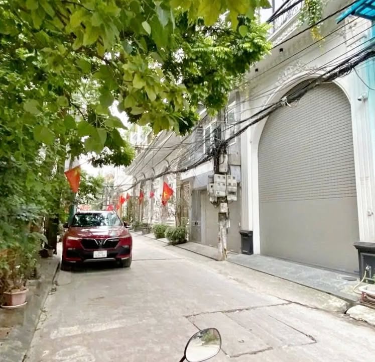 Bán Gấp Căn Hộ 39m² Đội Cấn, Ba Đình - 2PN Riêng Biệt, Ô Tô Đỗ Cửa