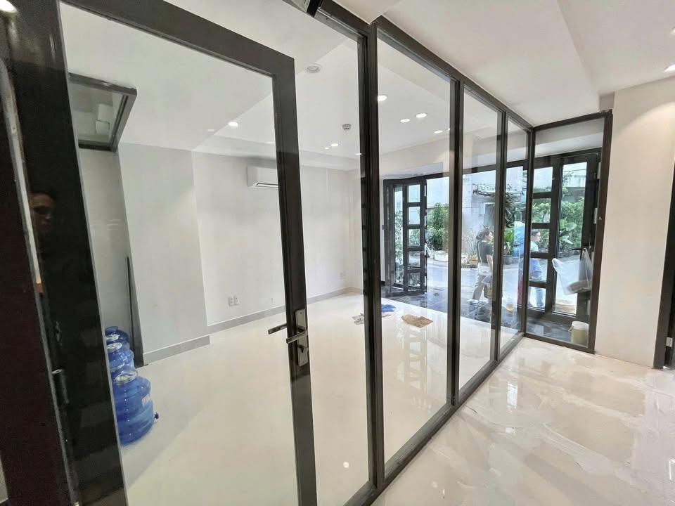 Mặt bằng kinh doanh Cống Quỳnh, Q1 - 13 Triệu/tháng - Sẵn Sàng Kinh Doanh