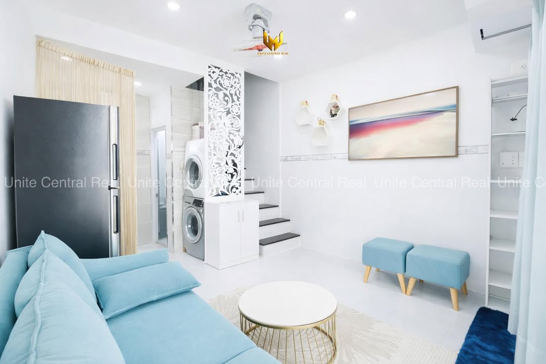 Cho thuê nhà nguyên căn Q.1 - 17m² Nguyễn Trãi, Full nội thất
