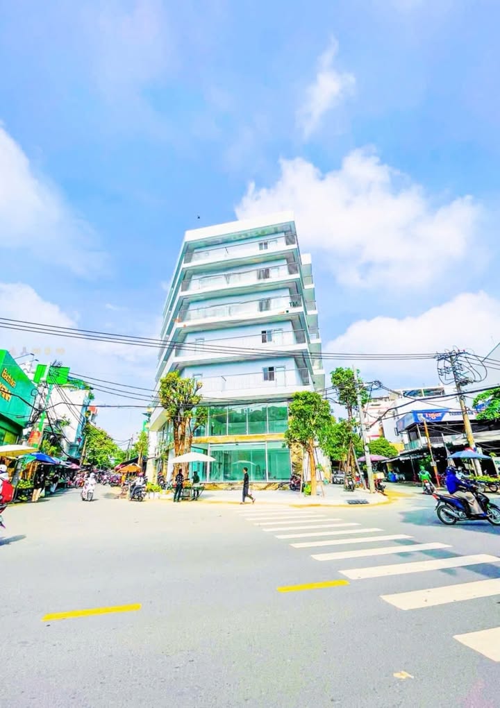 Nhà Phố Góc 3 Mặt Tiền Lê Đức Thọ, Gò Vấp 240m² - Kinh doanh đắc địa