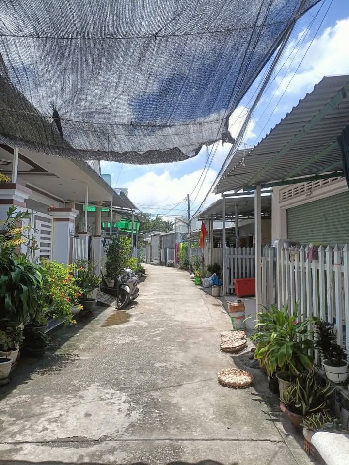 Nhà nguyên căn Hẻm 153 CMT8 Rạch Giá 2.8 triệu/tháng - Ô tô vào tận nhà!