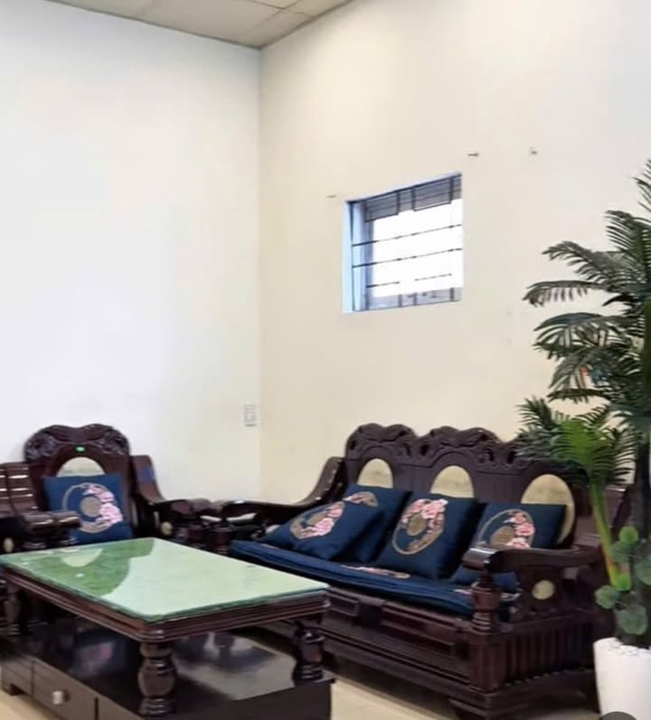 Nhà cấp 4 Phường Quyết Thắng TP Sơn La 60m² - Ô tô vào tận nhà, giá tốt!