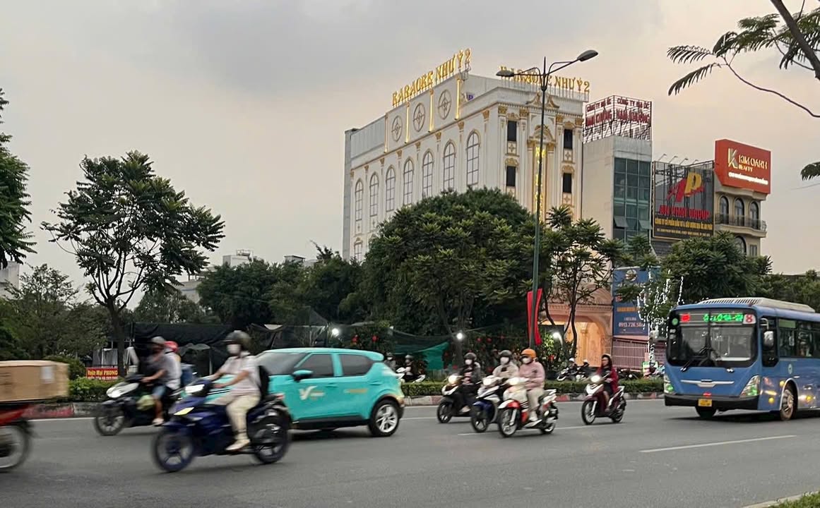 Nhà Mặt Tiền Phạm Văn Đồng, Thủ Đức - GPXD Hầm 7 Tầng, 356m², 29 Tỷ