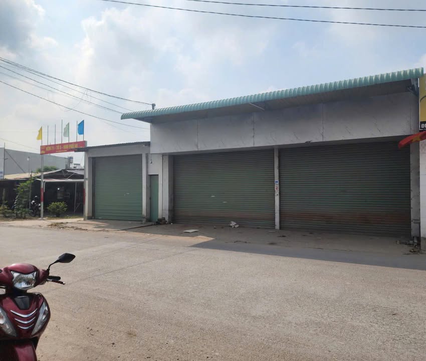 Nhà xưởng Mặt tiền 768B Biên Hòa 400m² - Hoạt động ngay!
