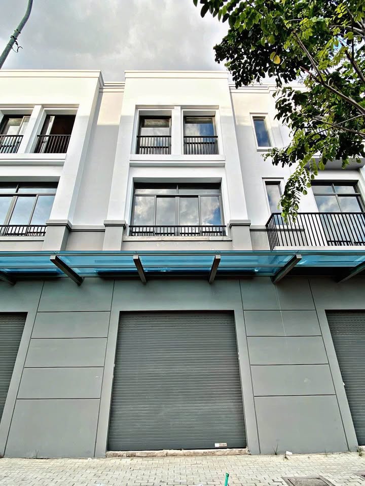 Nhà 85m² Đường Số 13 Long Xuyên - Hướng Tây Nam, Sẵn Sàng Tùy Chỉnh