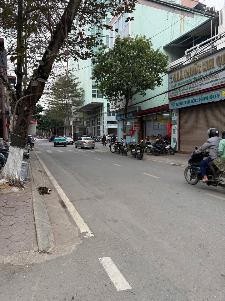 Nhà Mặt Tiền Kinh Doanh Đường Tuệ Tĩnh, Lào Cai - 156m², Giá 5 Tỷ