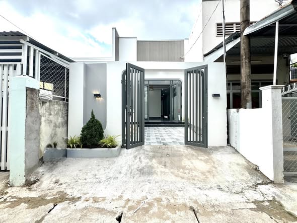 Nhà Hẻm 38 Lê Thị Hồng Gấm Rạch Giá 143m² - Sổ Hồng Sẵn Sàng