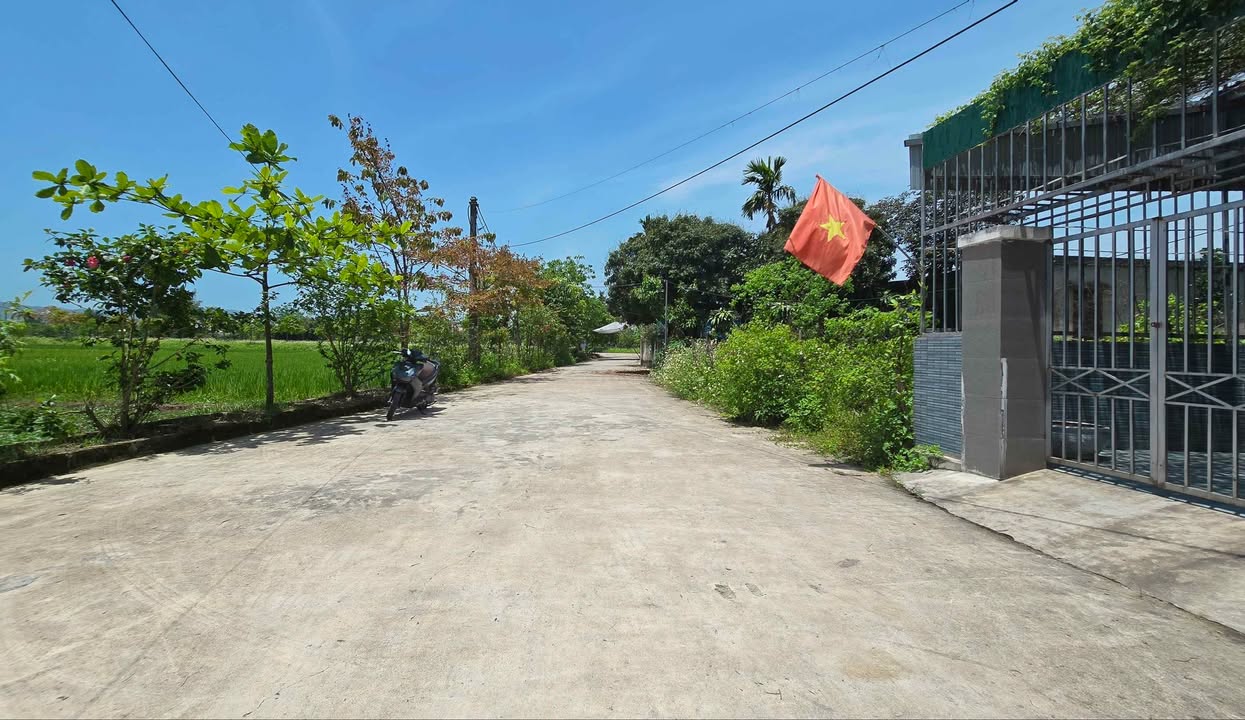Đất nền TDP Thống Nhất, Hà Tĩnh 215m² - Sổ đỏ chính chủ, tiềm năng!