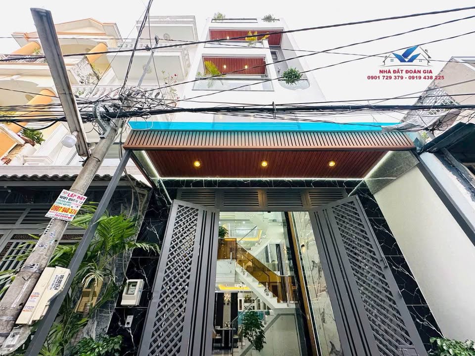 Nhà Phố Quận 12 56m² Full Nội Thất - Giá 6.18 Tỷ, Sẵn Sàng Ở Ngay!