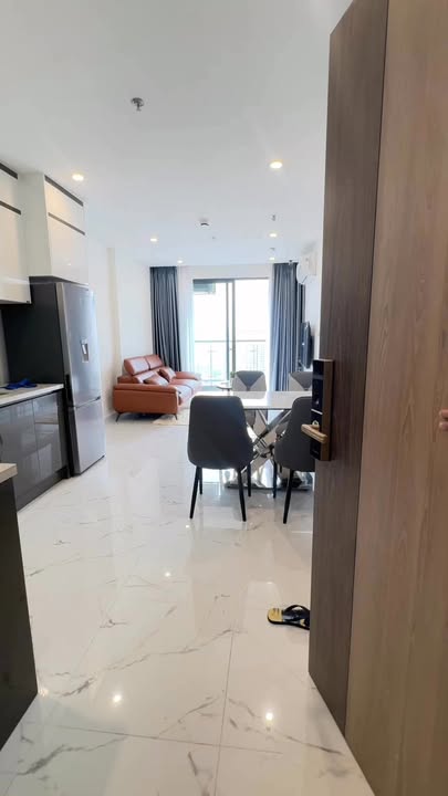Căn hộ Vinhomes Grand Park 3PN 14 triệu - Full nội thất cao cấp