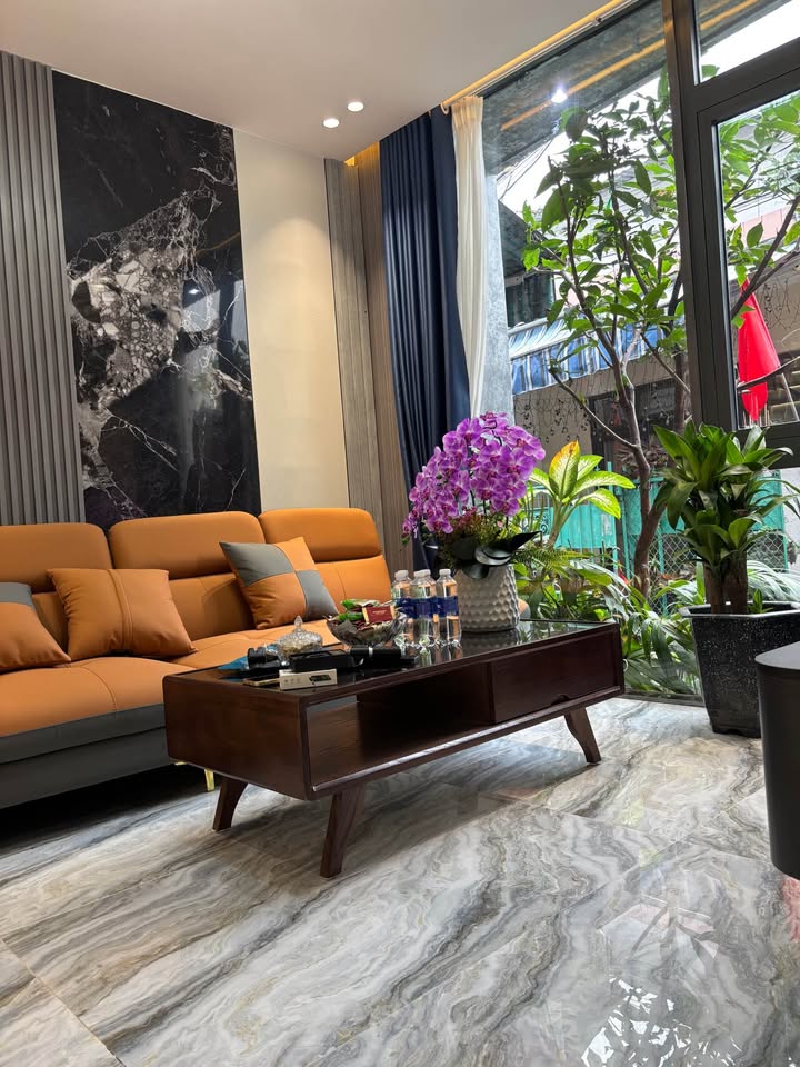 Nhà 60m² 3 Tầng, 4PN, Ngang 5.5m, Lê Thị Tính, Thanh Khê - Giá 5.x Tỷ