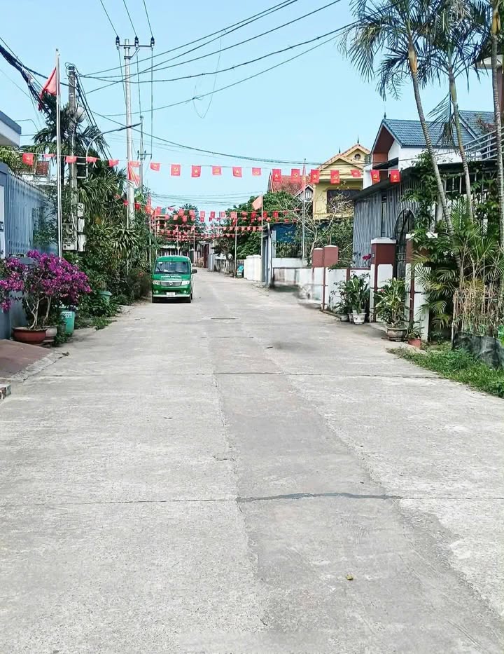 Đất nền Mặt tiền Dương Khuê, Đồng Hới 132m² - Đường to ô tô!