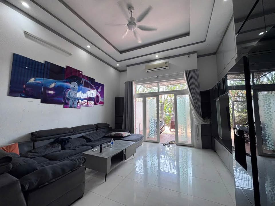 Nhà Mặt Tiền Đường A1 BMT 110m² - Pháp Lý Rõ Ràng, Giá Tốt!