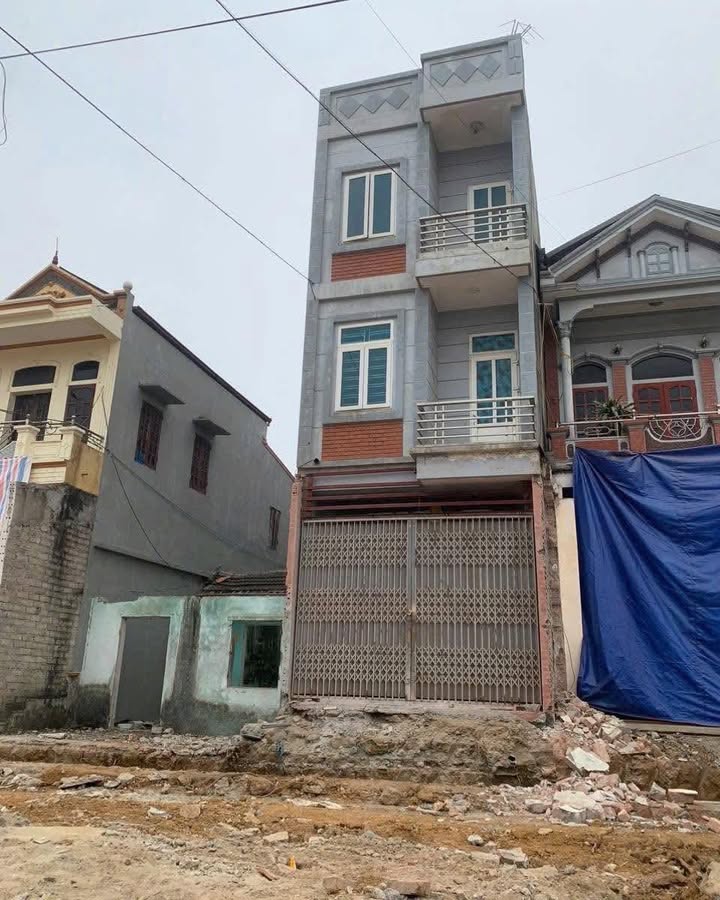 Nhà Phố Tỉnh Lộ 413, Sơn Tây 80m² - Mặt tiền kinh doanh đắc địa!