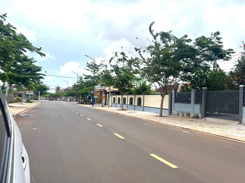 Đất Vàng Mặt Tiền Đường 73 Thủ Đức - 270m² Thổ Cư, Kinh Doanh Đắc Lợi