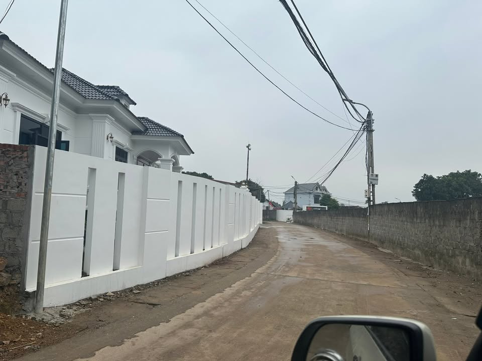 Đất nền Ba Vì 238m² giá chỉ 1 tỷ - Sổ hồng chính chủ!