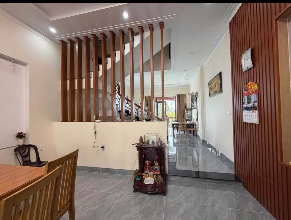 Nhà Mặt Tiền Nguyễn Hữu Chỉnh, Bảo Lộc - 181m², 3PN, Giảm Sâu 100 Triệu