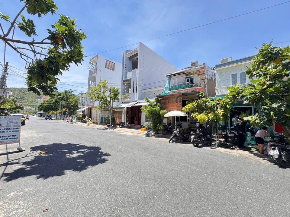 Nhà Phố Kinh Doanh Đặng Huy Trứ, Nha Trang - 27.9m² Sổ Hồng Riêng, Giá 3.85 Tỷ