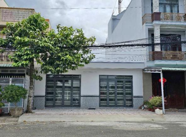 Kho 375m² KDC Ngân Thuận Bình Thủy - Hoạt động ngay, giá 18 triệu!