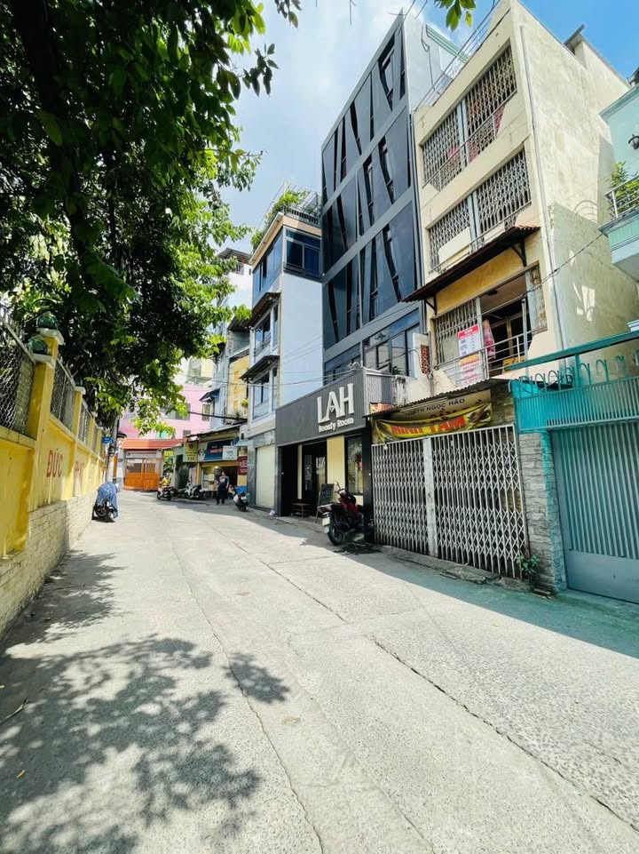 Nhà Mặt Tiền Nhiêu Tứ, Phú Nhuận - 66m², 21.9 Tỷ, Kinh Doanh & Dòng Tiền 55 Triệu/Tháng