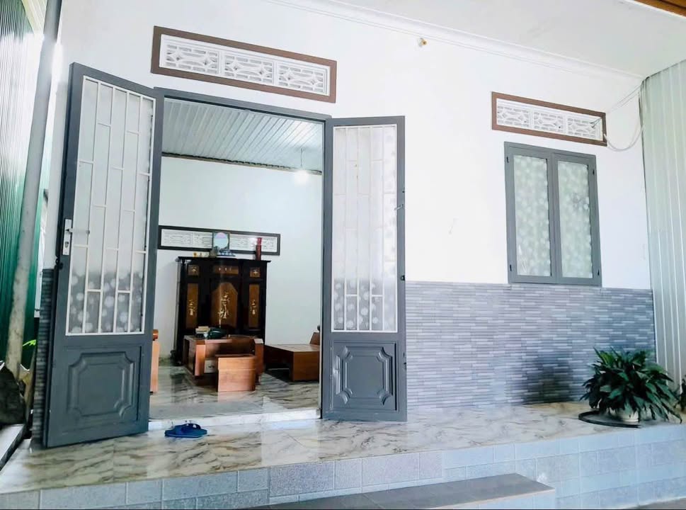 Nhà mặt tiền Trần Cao Vân, Bảo Lộc 2,15 tỷ - Mặt tiền kinh doanh đắc địa!