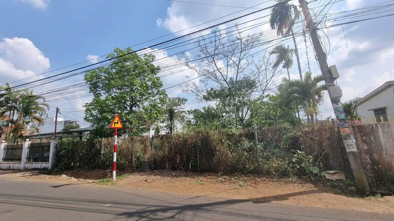 Đất Vàng Mặt Tiền Hà Huy Tập, Bảo Lộc - 945m² Thổ Cư, Giá 10.5 Tỷ