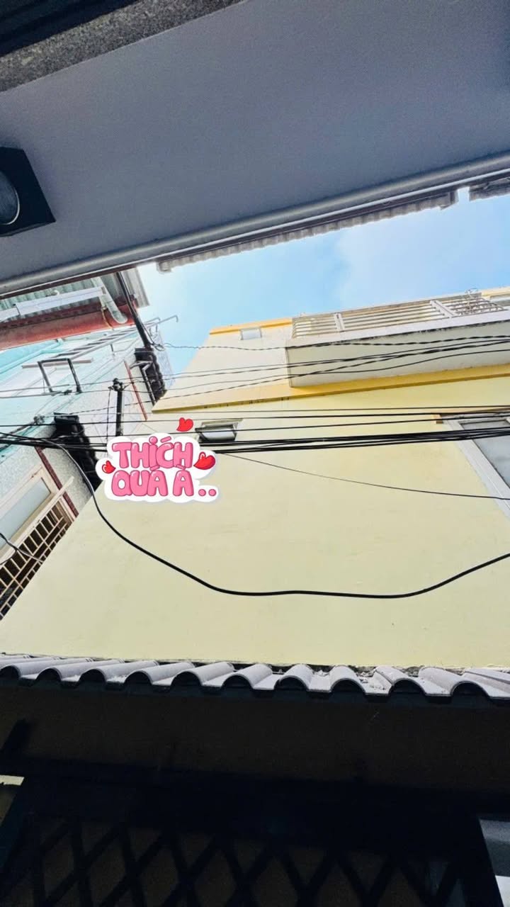 Nhà Nguyên Căn 2PN Quận 4 - Gần Quận 1, Giá 10 Triệu