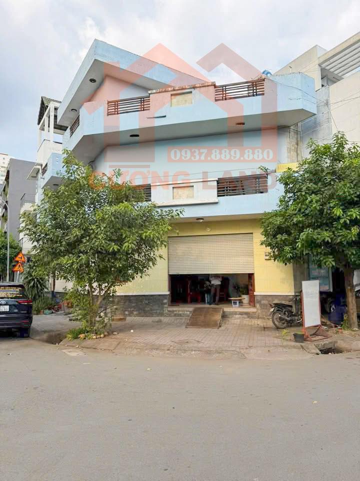 Nhà phố Quận 7 108m² giá 17.5 tỷ - Mặt tiền kinh doanh đắc địa