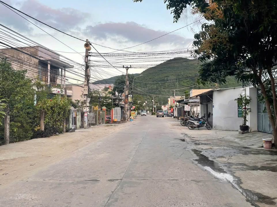 Đất Mặt Tiền Lư Giang - Nha Trang - 621m² - Giá 16.77 Tỷ - Vị Trí Vàng