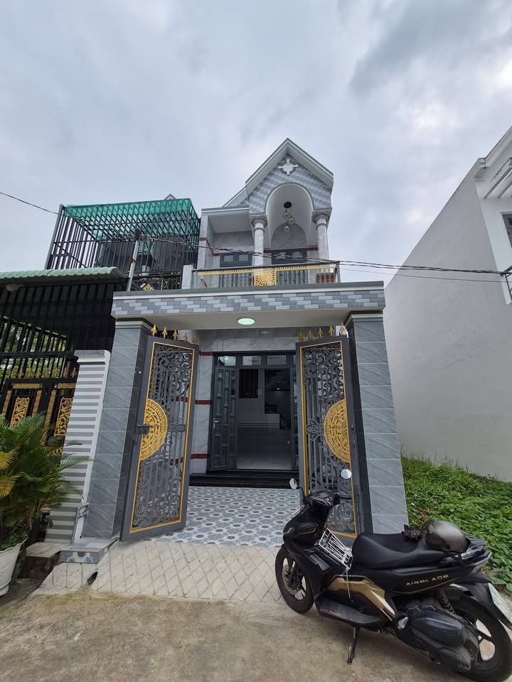 Nhà 1 Lầu 64m² Ngay Ngã 3 Tân Kim - Sổ Hồng Riêng, Giá 2.6 Tỷ