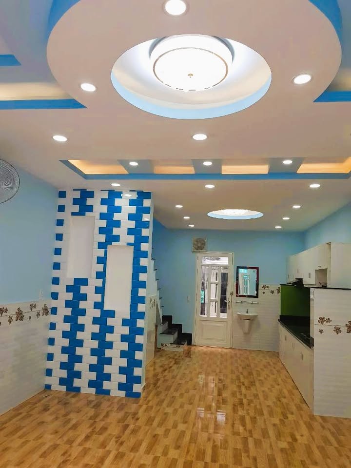 Nhà Phố Lê Văn Sỹ Phú Nhuận 38m² giá 5.2 tỷ - Sẵn sàng ở ngay!