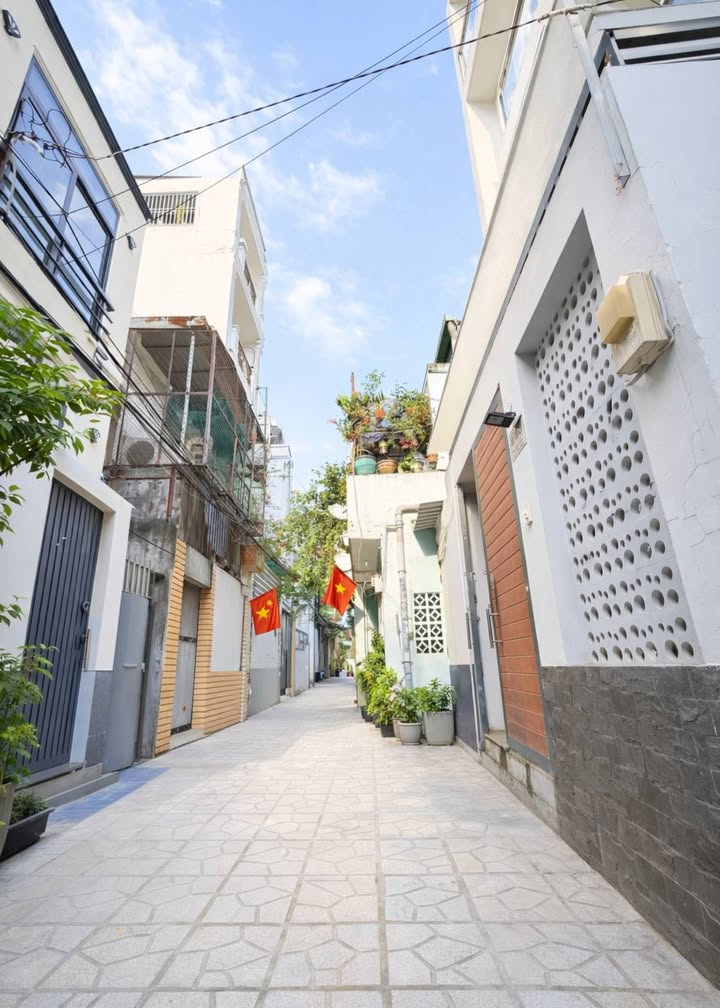 Nhà Trần Bình Trọng Bình Thạnh 50m² - Ô tô vào tận nhà, giá 7.75 tỷ!